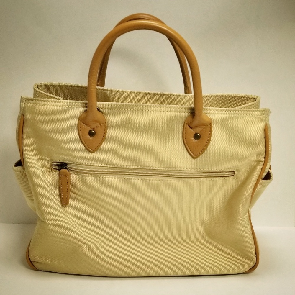 🎀 3/$20 Multipurpose Handbag - Picture 2 of 7